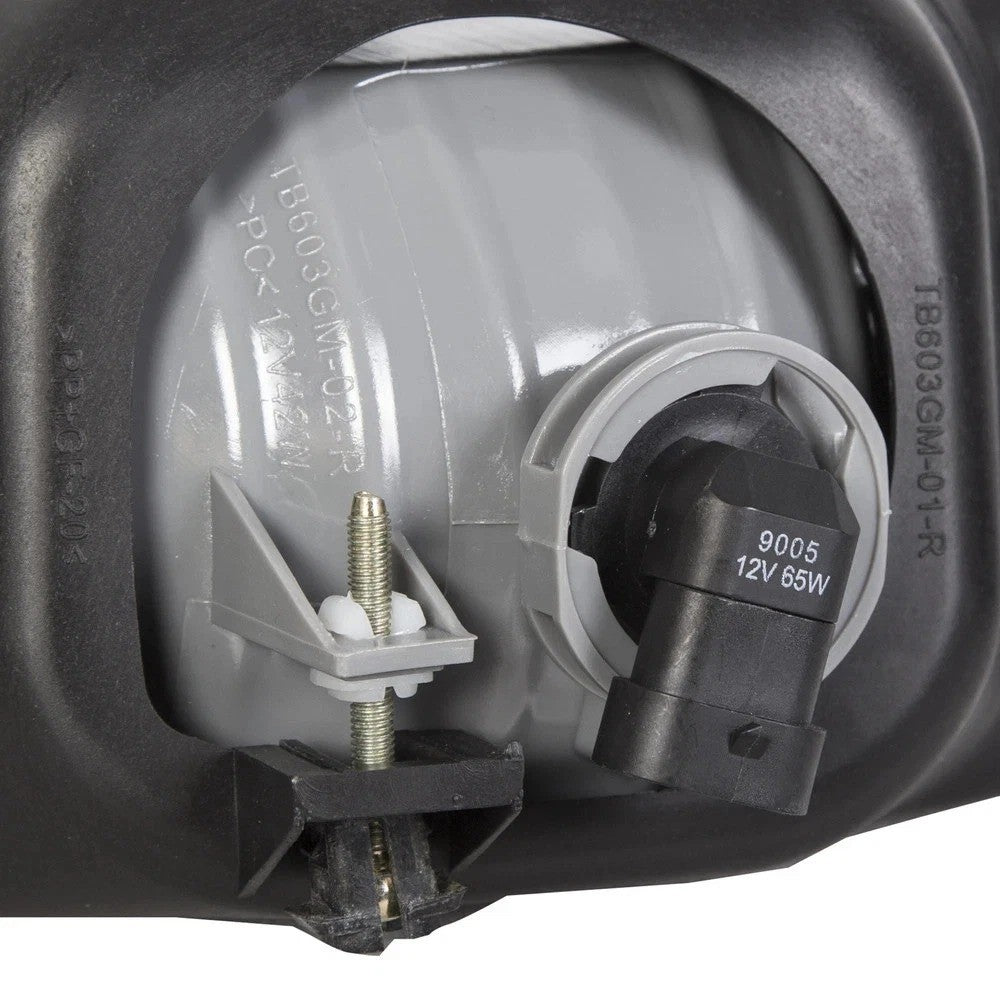 HECASA For Chevy Silverado Avalanche 03-06 07 Bumper Fog Lights Lamps 2003-2006