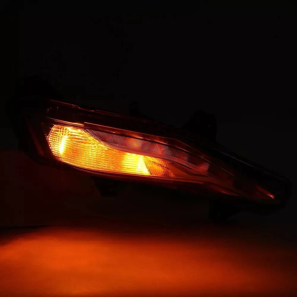 For 19-23 22 Chevy Malibu Fog Light Signal Light w/LED DRL Lamp Passenger Side