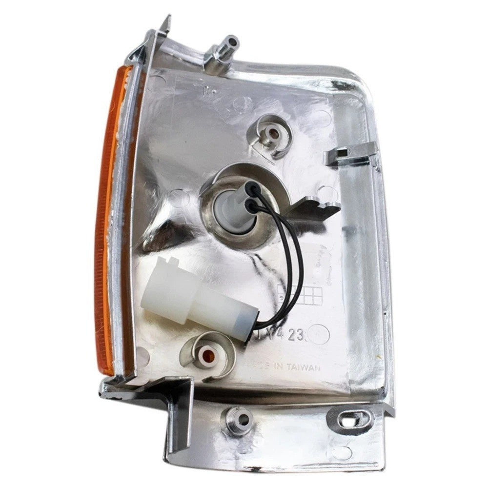 Corner Light Fits 1984-1986 Toyota 4Runner Pickup TO2521116